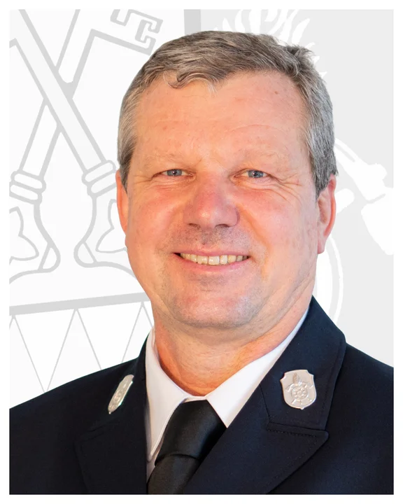 Uniform weiss  Schubert.png