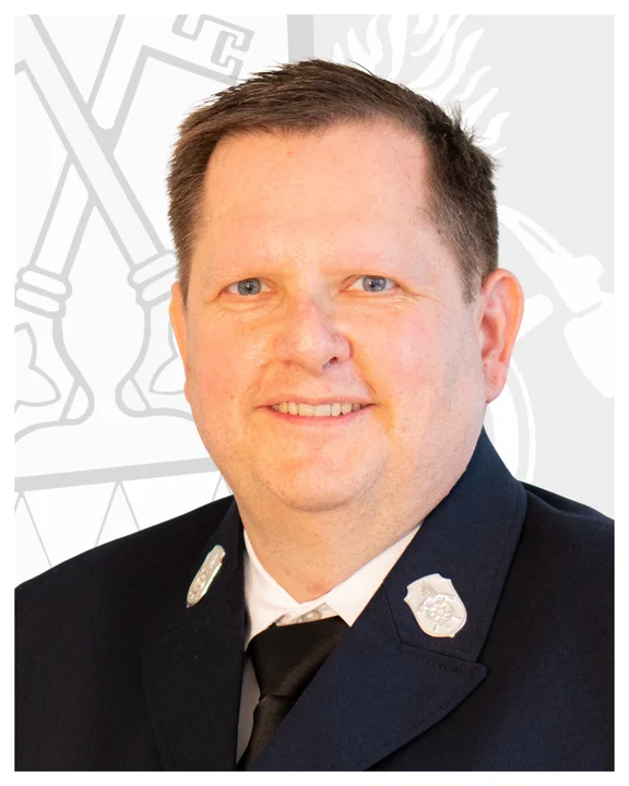Uniform weiss  Wallner.png